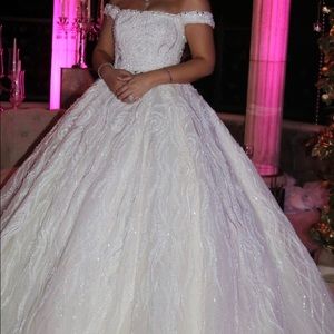 Couture/designer ballgown wedding dress